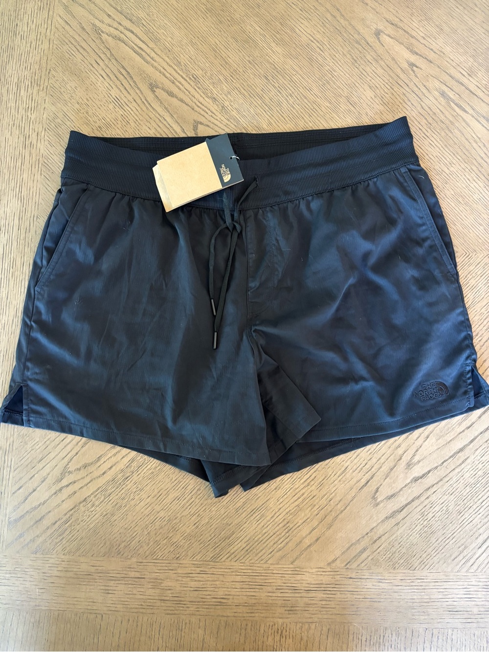 NWT! The North Face Black Women's Aphrodite Active Pull-On Shorts